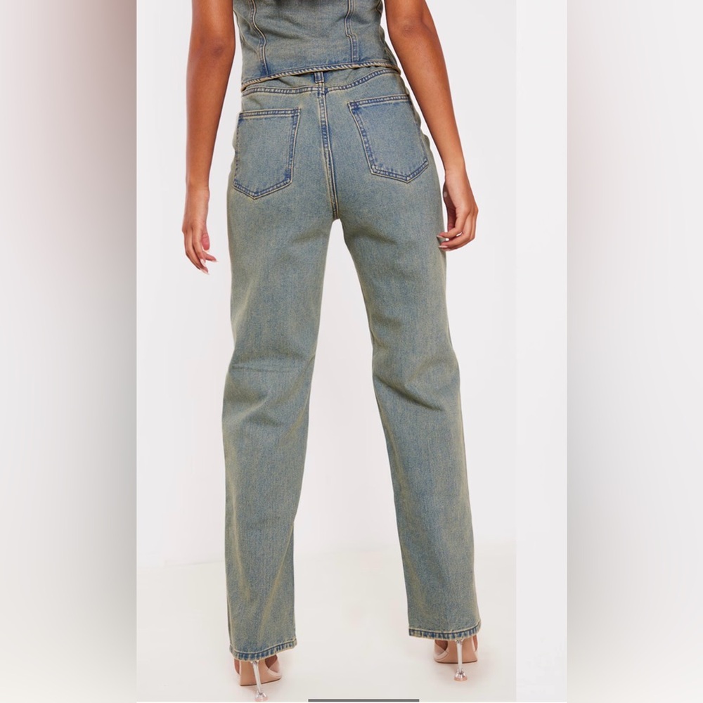 Pretty Little Thing Sz 6 Tall Vintage Wash High Waist Seam Detail 9.5” Leg Jeans - Picture 2 of 12